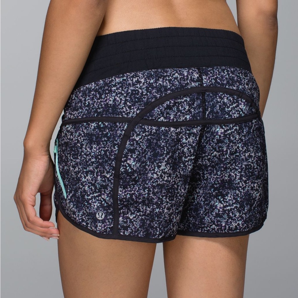 Lululemon Tracker II Short Rocky Road Sand Dune Size 6
